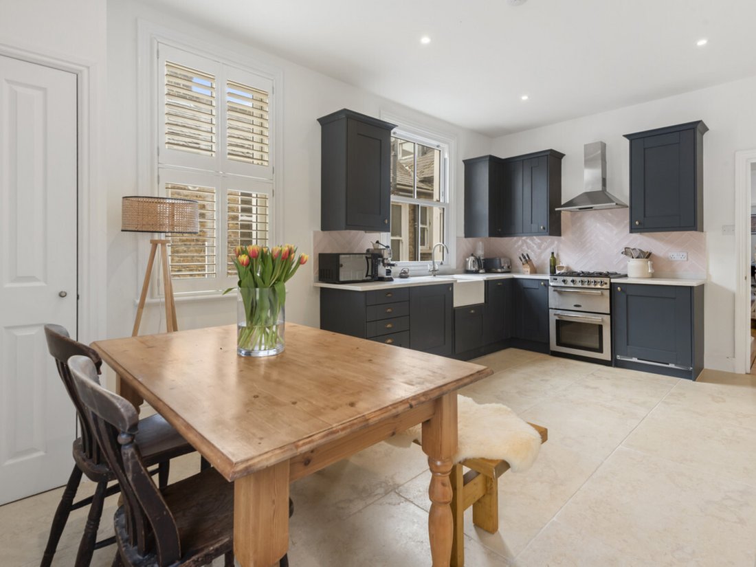 Apartment in Clapham Common, Lambeth (Greater London), England 1 - 17723460