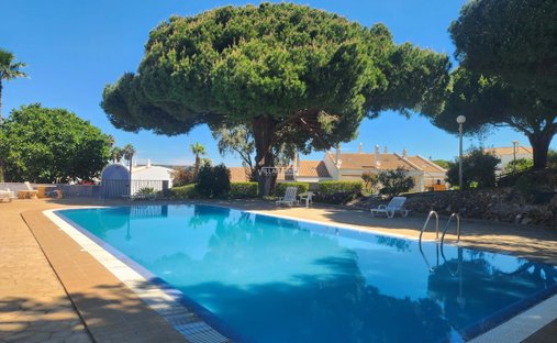 Villa in Olhos de Agua, Algarve, Portugal 1
