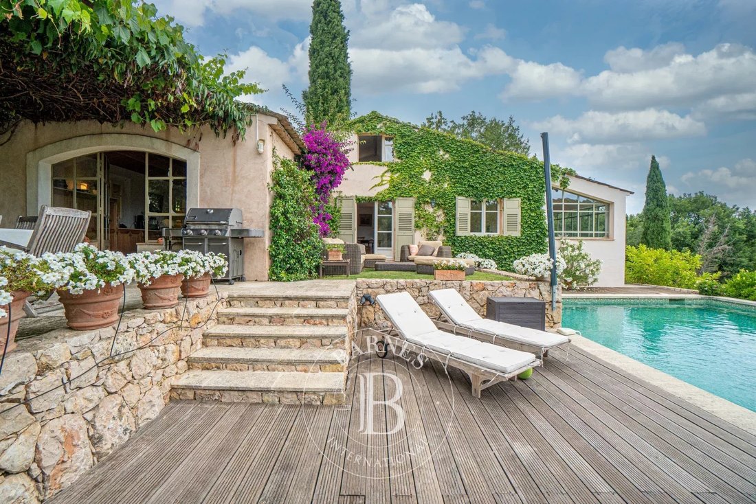 Villa in Valbonne, Provence-Alpes-Côte d'Azur, France 3 - 17721013
