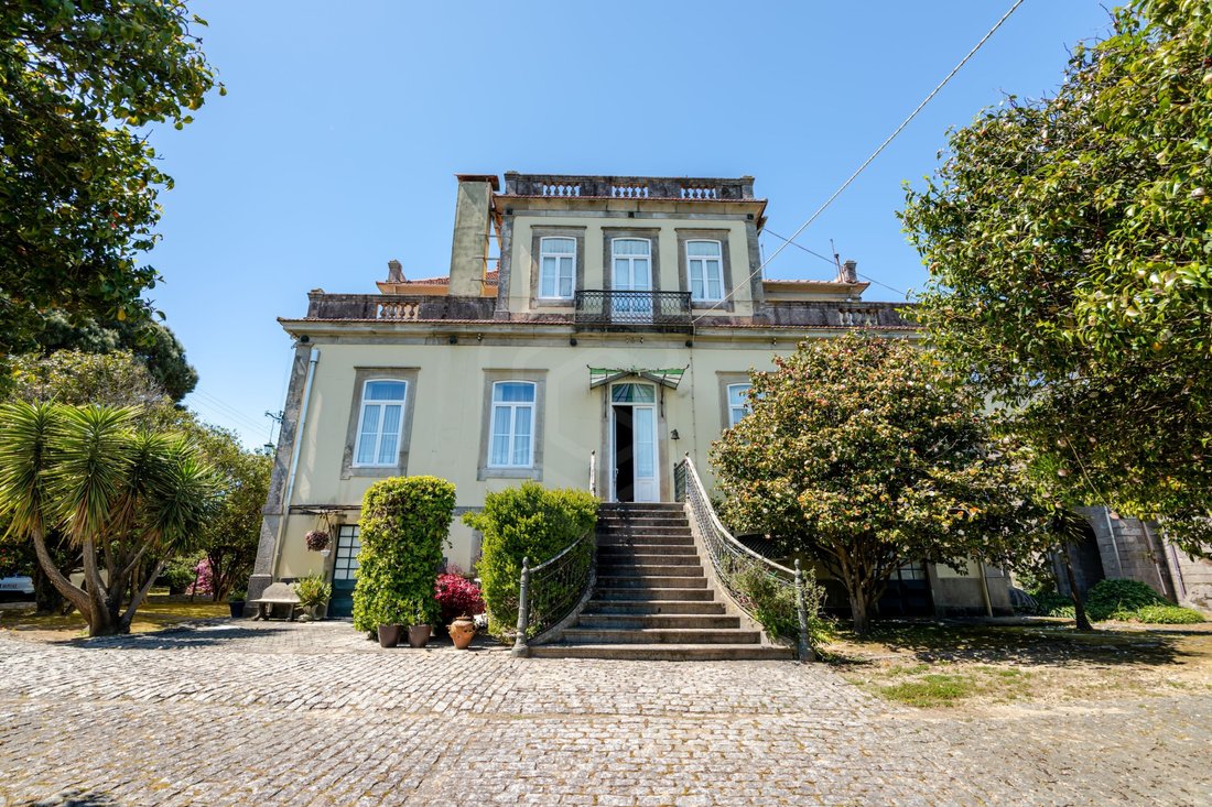 Finca in Mafamude e Vilar do Paraiso, Porto District, Portugal 2 - 17723645