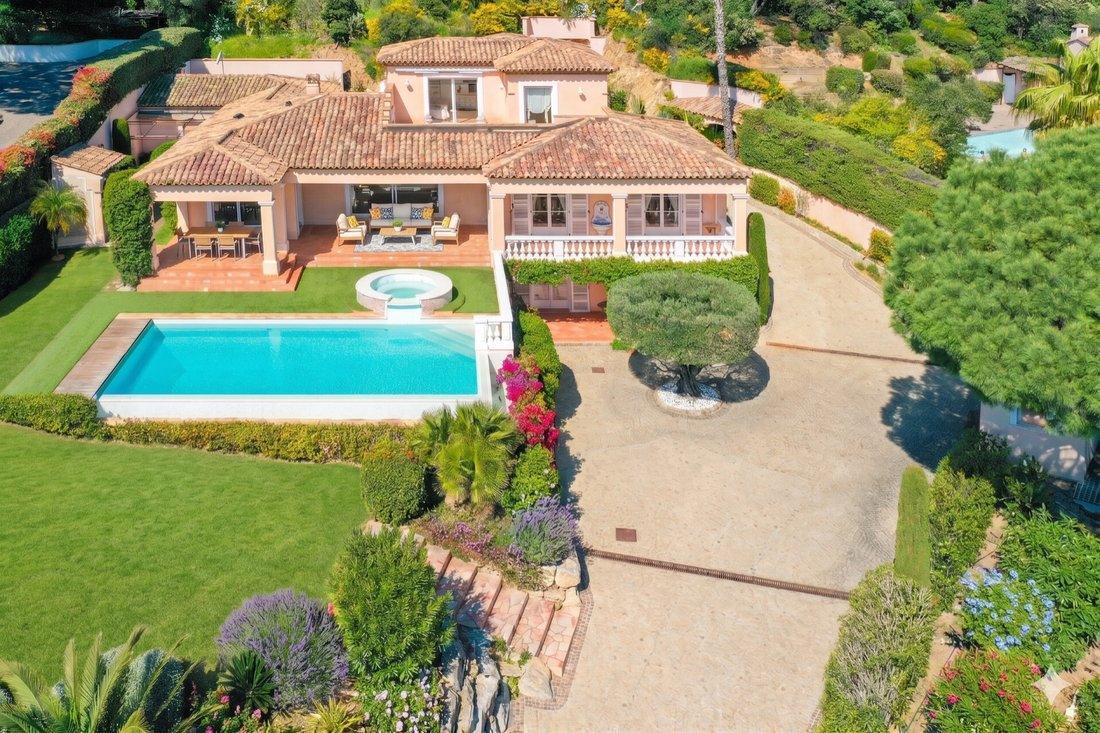 Villa in Ville-Les Saquedes-Le Bouillonnet, Sainte-Maxime, France 2 - 17499575