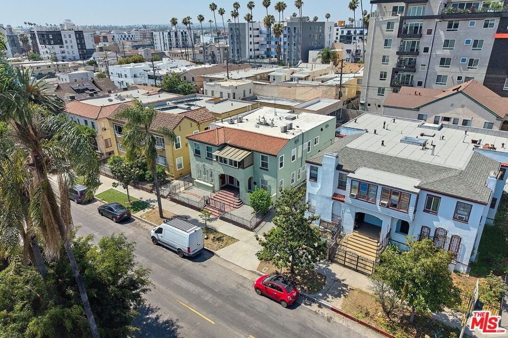 Los Angeles, California, United States 2 - 17722991