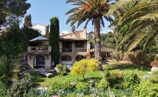 House in Val de Cagne-Colline Route de Vence, Cagnes-sur-Mer, France 1