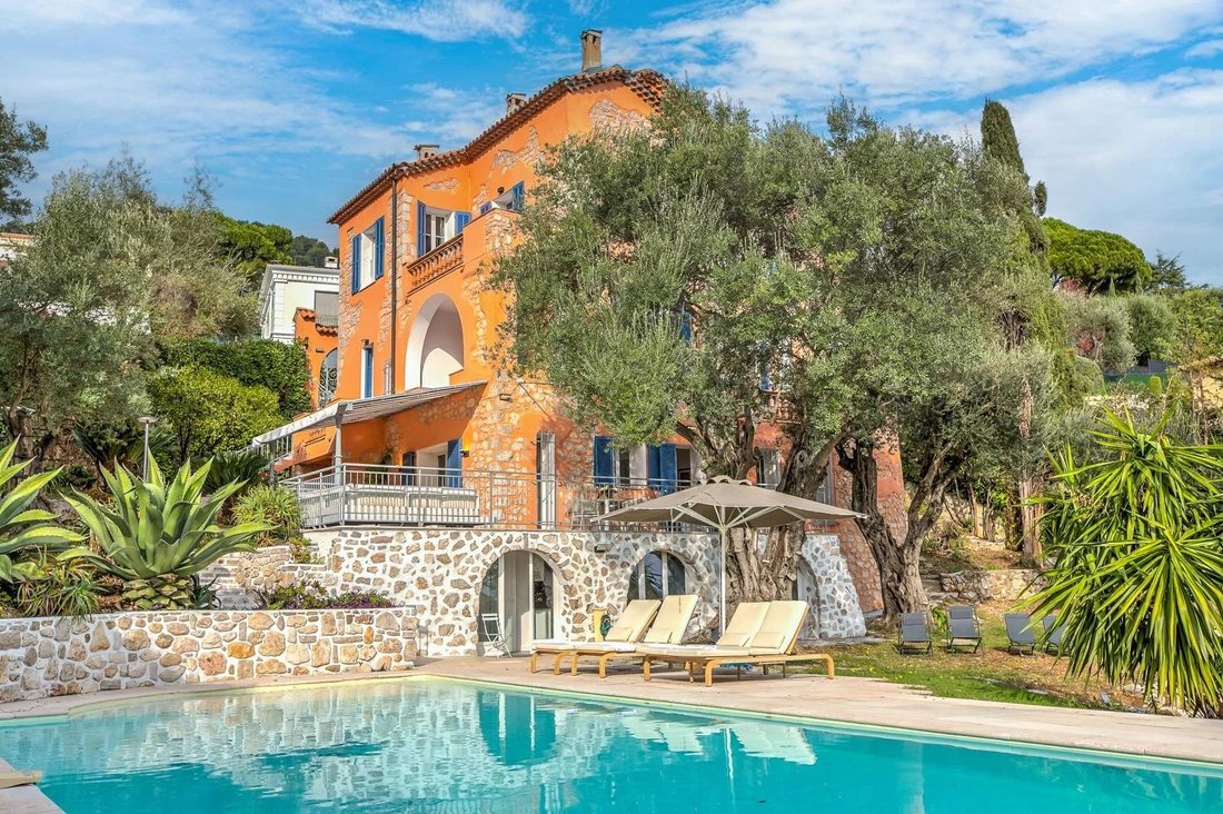 Villa in Village-Cros de Caste-Coupiere-Mont Gros, Roquebrune-Cap-Martin, France 1 - 17721004