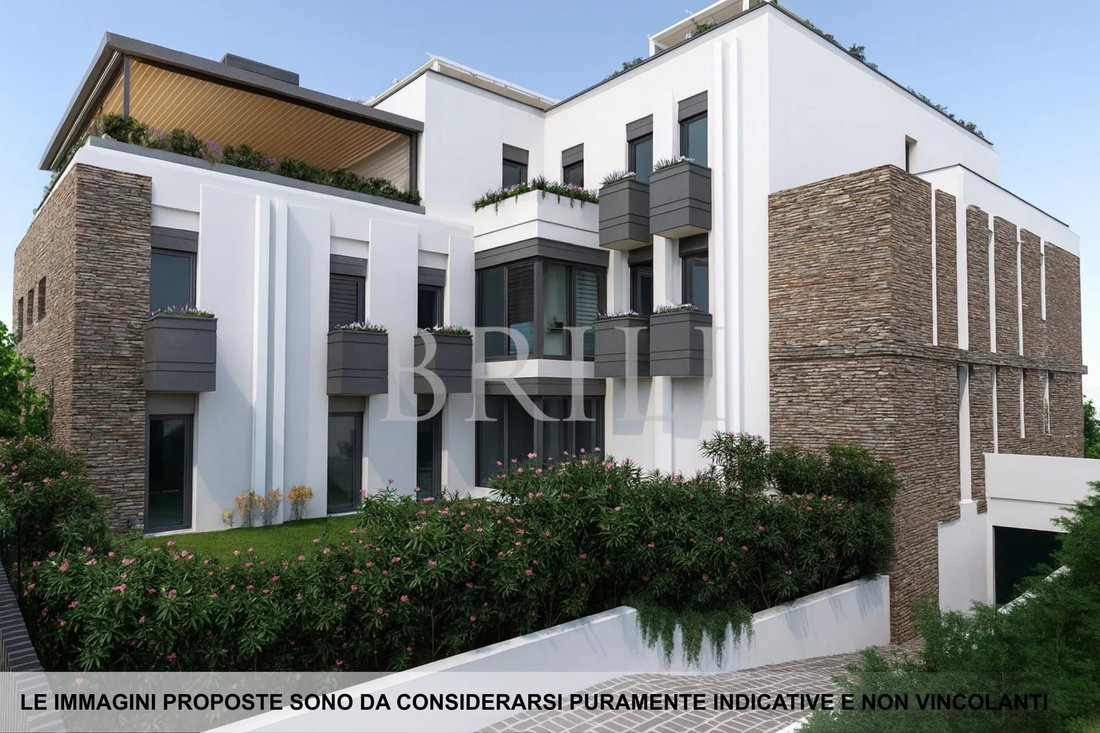 Apartment in Aldo Moro Avenue, Olbia, Italy 1 - 17719992