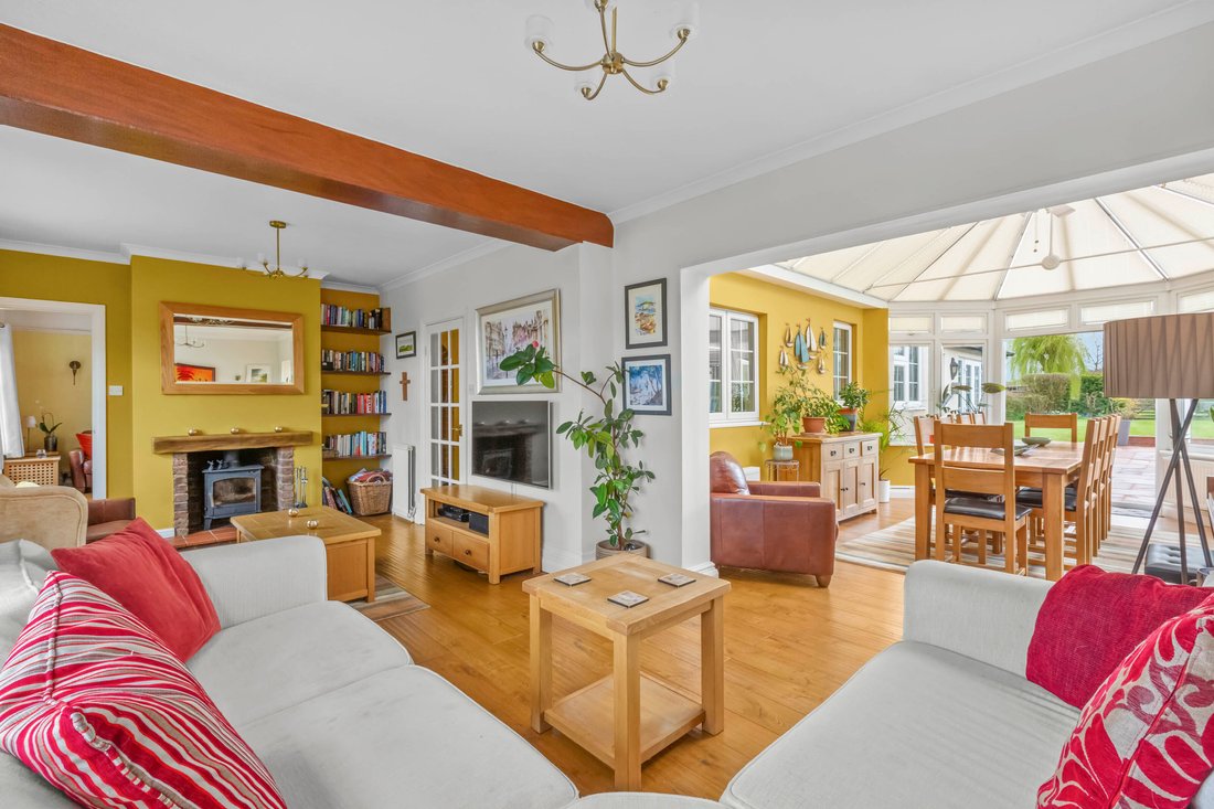 House in Princes Risborough, England 3 - 17722074