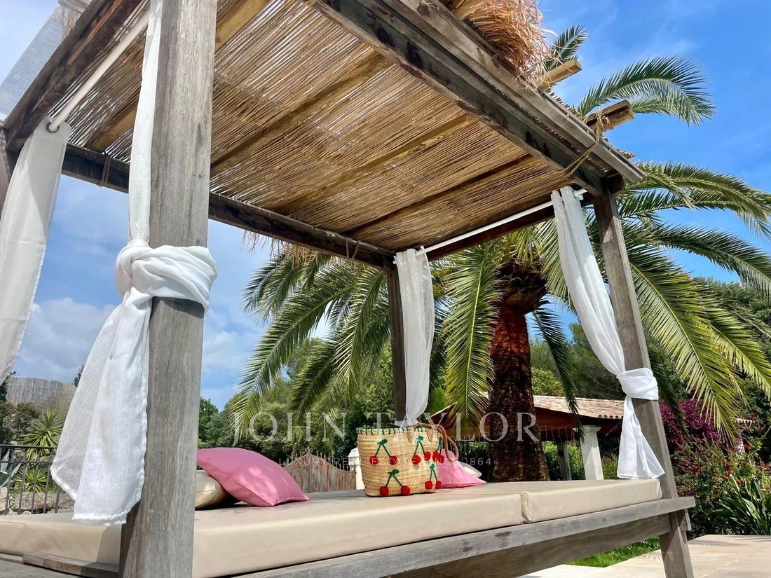 House in Le Rouret, Provence-Alpes-Côte d'Azur, France 3 - 11566454