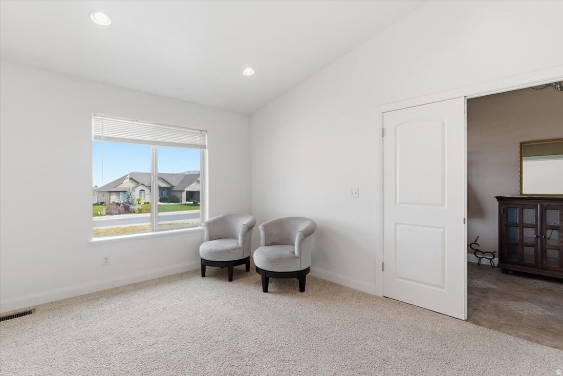 House in Hooper, Utah, United States 4 - 17722204