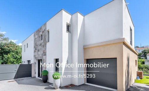 House in Boulouris, Saint-Raphaël, France 1