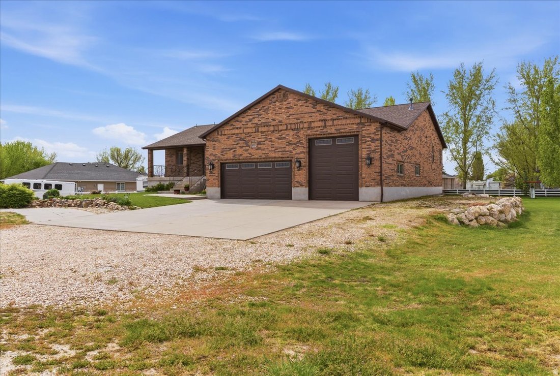 House in Hooper, Utah, United States 2 - 17722204
