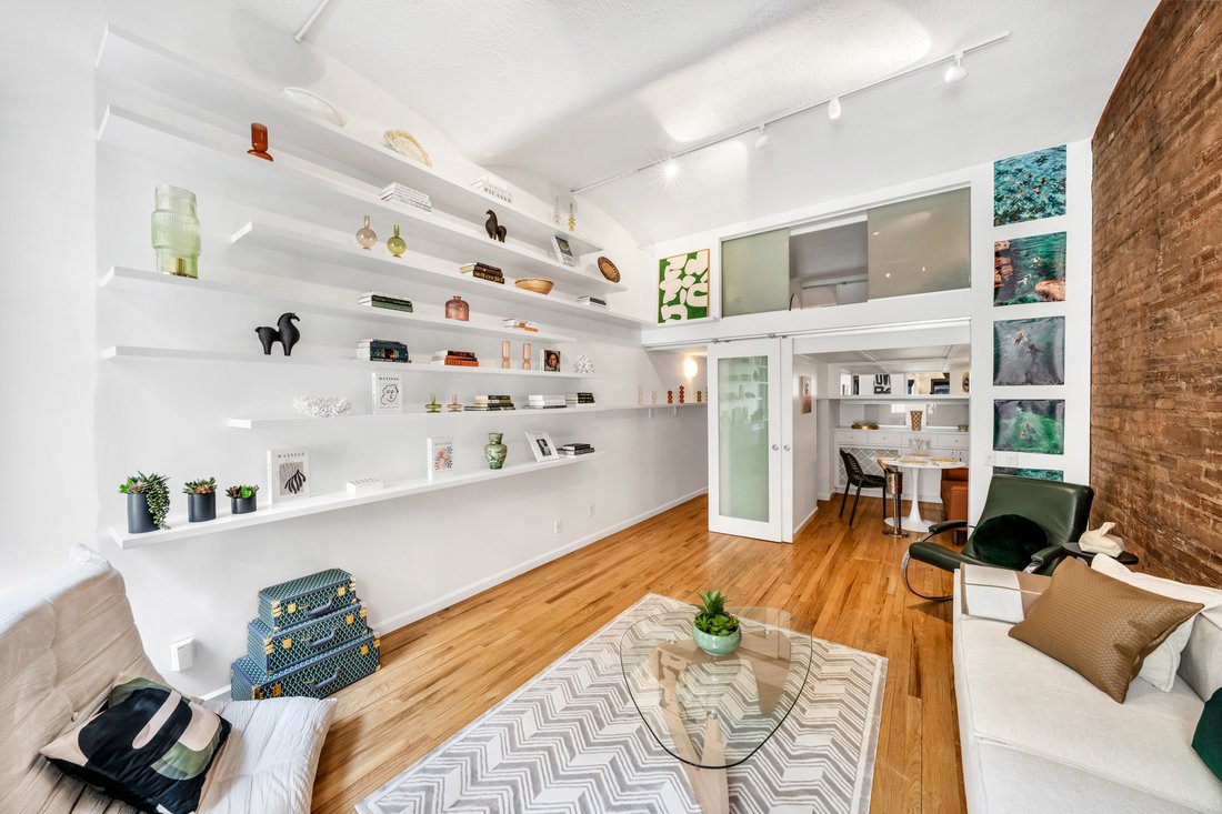 Co Op in New York, New York, United States 3 - 17720867