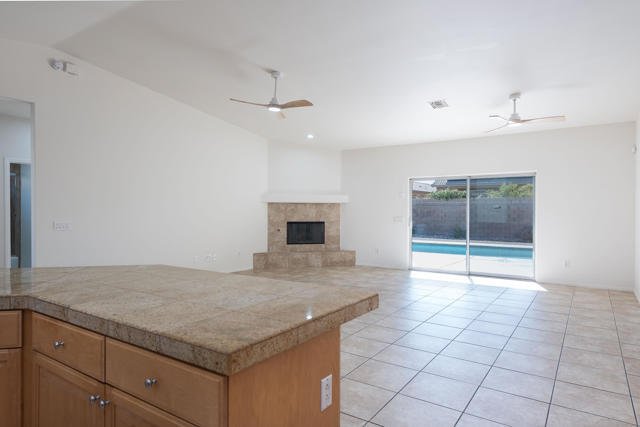 Palm Desert, California, United States 4 - 17721315