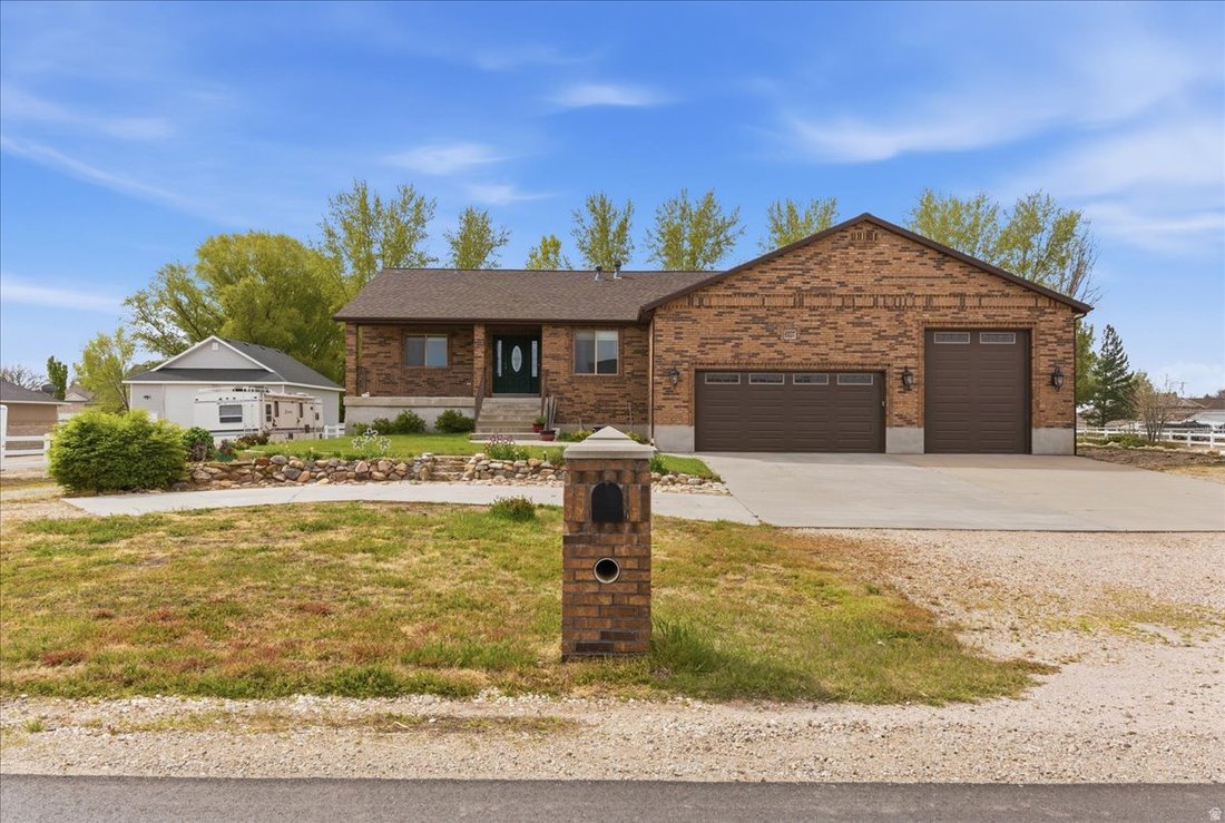 House in Hooper, Utah, United States 1 - 17722204