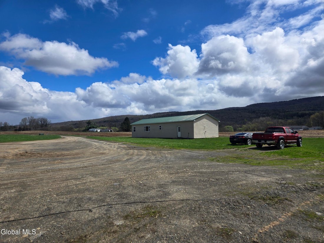 Farm Ranch in Cherry Valley, New York, United States 1 - 17723118