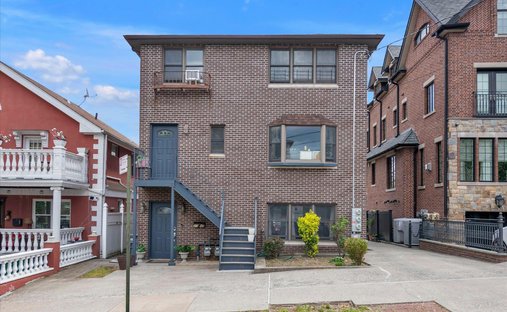House in New York, New York, United States 1