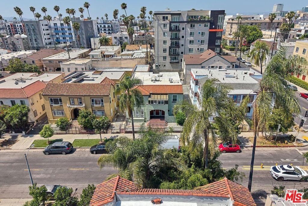 Los Angeles, California, United States 3 - 17722991