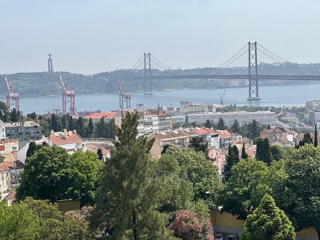 Apartment in Campo de Ourique, Lisbon, Portugal 1 - 17723656