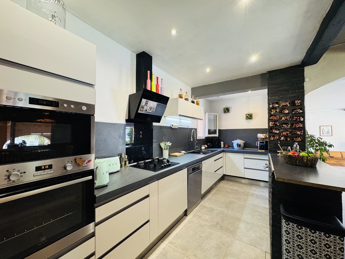 Villa in Exterieurs, Frejus, France 5 - 17722772