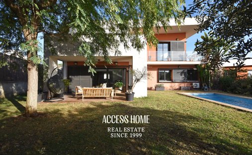 Villa in Mataro, Catalonia, Spain 1
