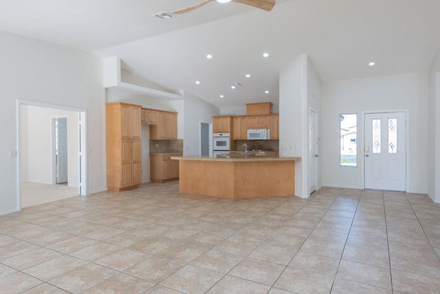 Palm Desert, California, United States 5 - 17721315