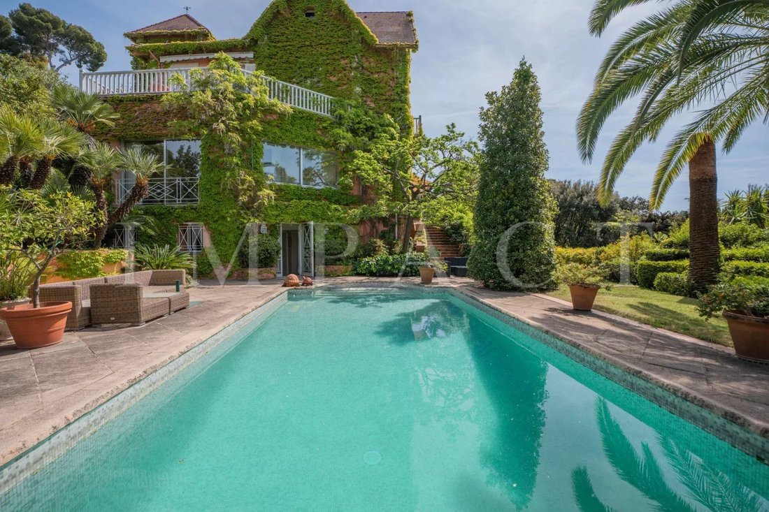 Villa in Cannes, Provence-Alpes-Côte d'Azur, France 4 - 17721199