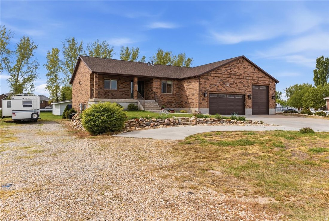 House in Hooper, Utah, United States 3 - 17722204