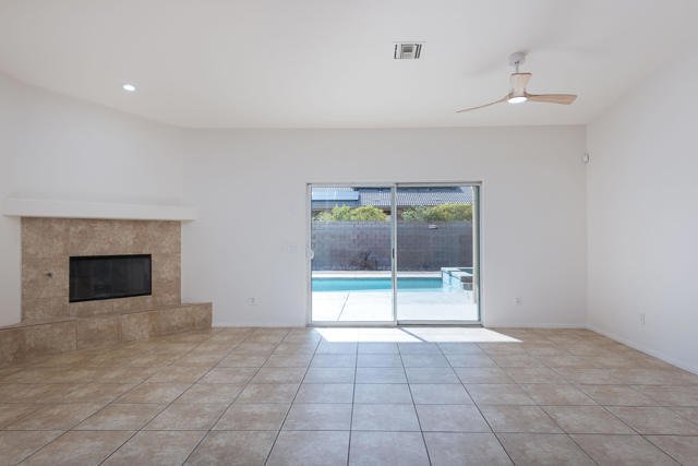 Palm Desert, California, United States 2 - 17721315