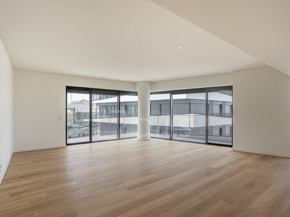 Apartment in Lumiar, Lisbon, Portugal 2 - 13039830