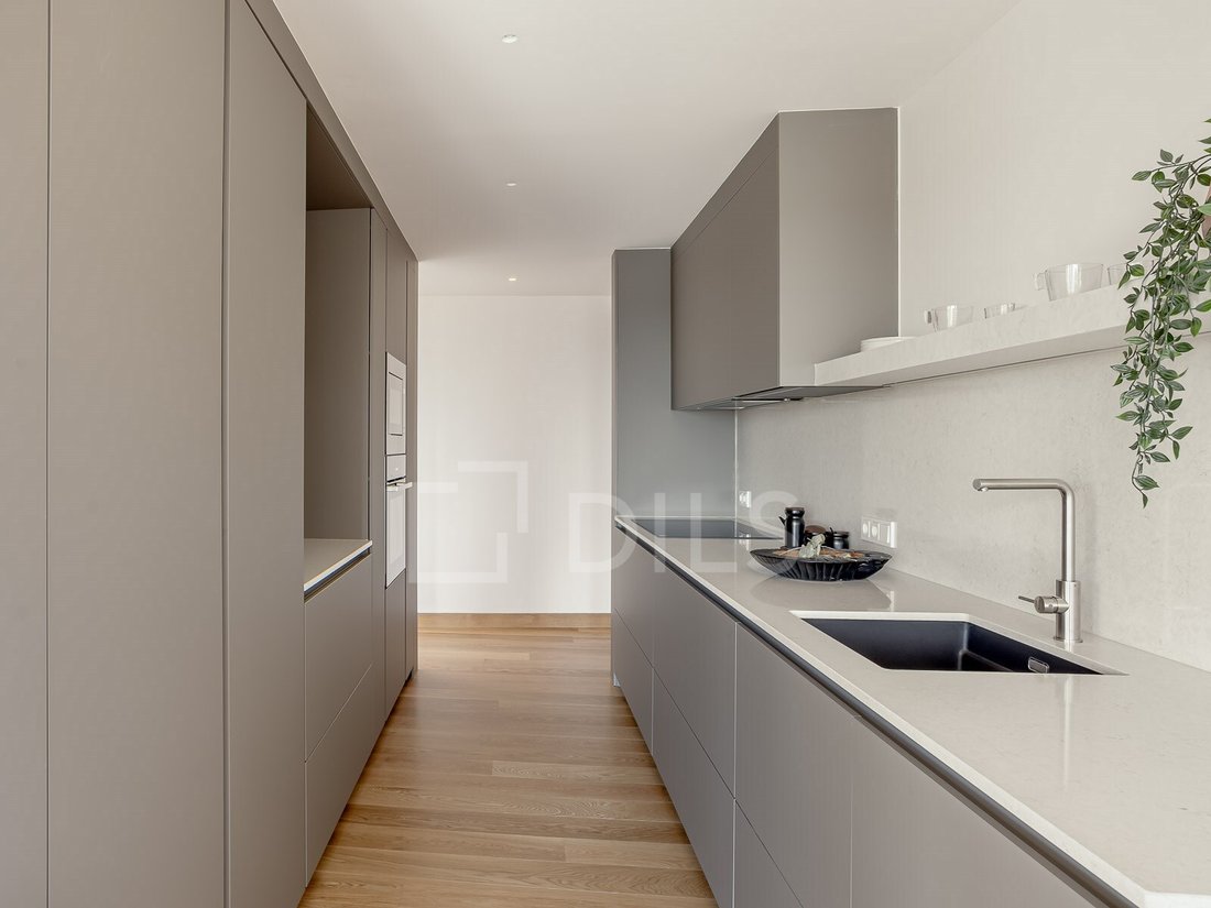 Apartment in Misericordia, Lisbon, Portugal 4 - 14876504