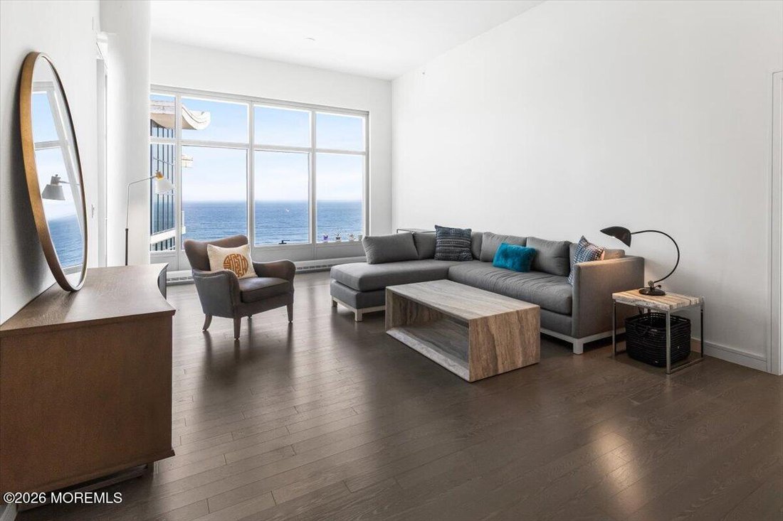 Condo in Long Branch, New Jersey, United States 1 - 17722099
