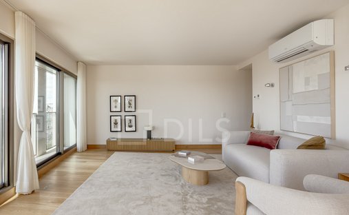 Apartment in Misericordia, Lisbon, Portugal 1