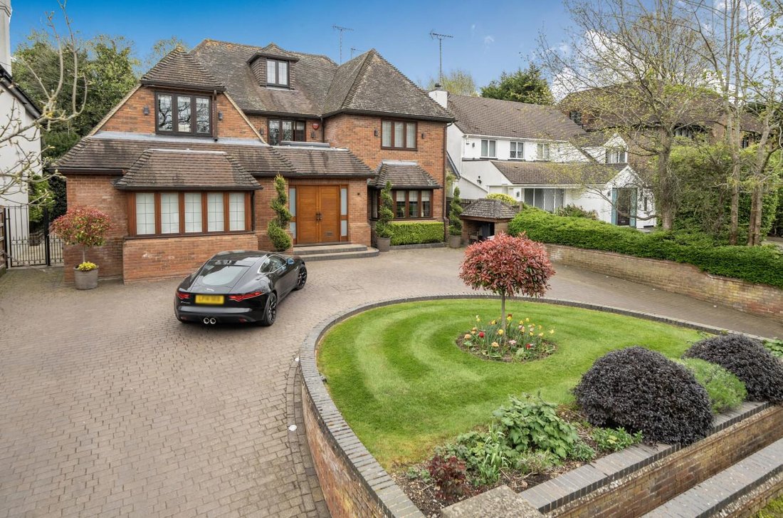 House in Bushey Heath, Hertsmere, England 1 - 17720016
