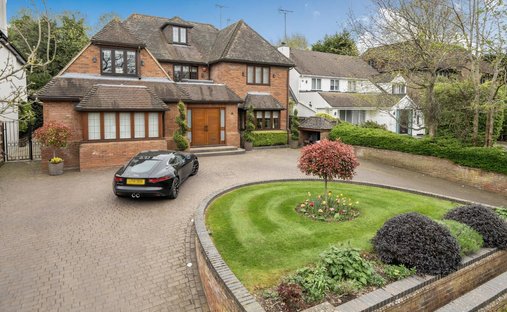 House in Bushey Heath, Hertsmere, England 1