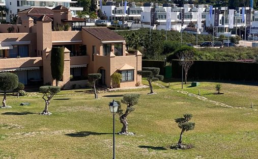 Penthouse in Estepona, Andalusia, Spain 1