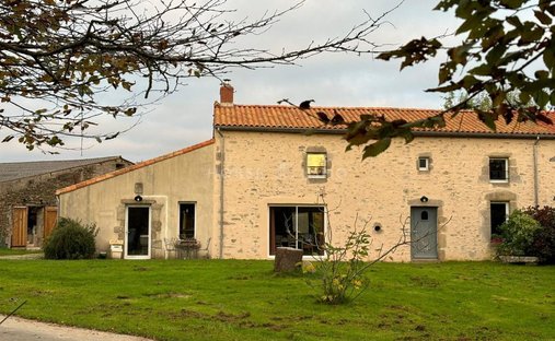 House in La Roche-sur-Yon, Pays de la Loire, France 1