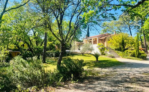 Villa in Saint-Michel-d'Euzet, Occitania, France 1