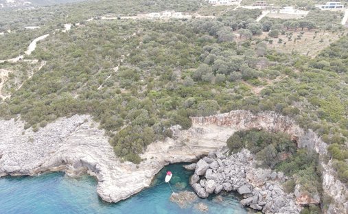 Land in Marantoxoriou, Apollonioi, Greece 1