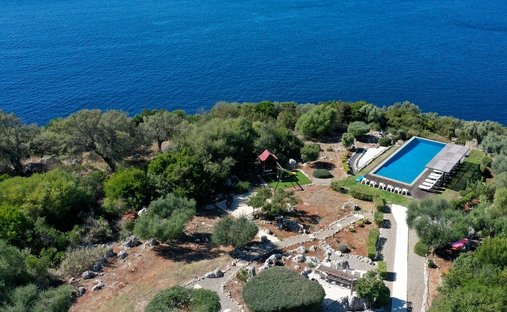 Villa in Marantoxoriou, Apollonioi, Greece 1