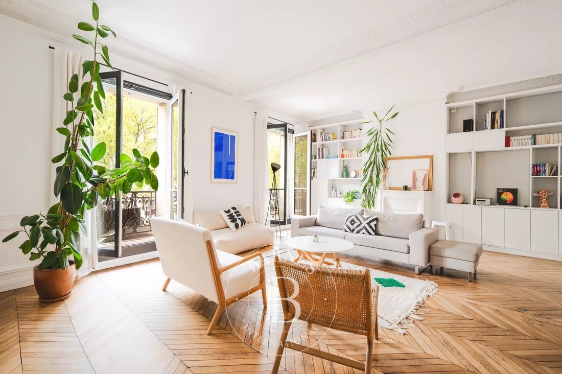 Apartment in Grandes Carrières-Clichy, Paris 18e Arrondissement, Paris 3 - 17720877