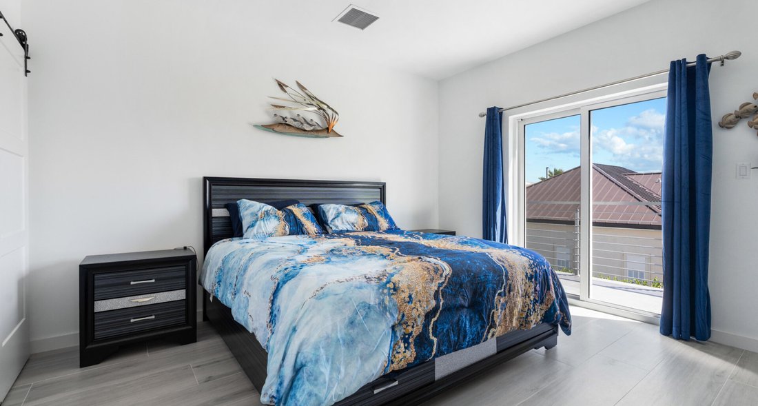 Apartment in West Bay, West Bay, Cayman Islands 4 - 17723439