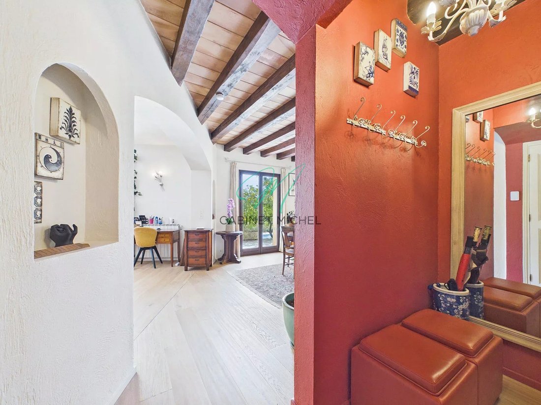 Villa in Le Rouret, Provence-Alpes-Côte d'Azur, France 3 - 17559588