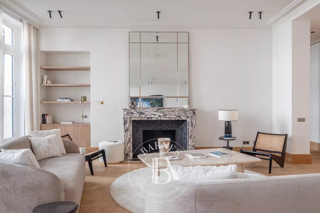 Apartment in Invalides, Paris 7e Arrondissement, Paris 4 - 17720969