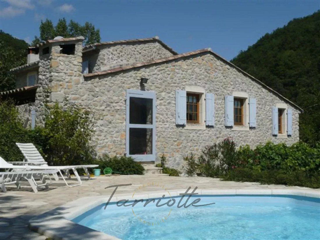 Farm Ranch in Saint-Thome, Auvergne-Rhône-Alpes, France 2 - 17720937