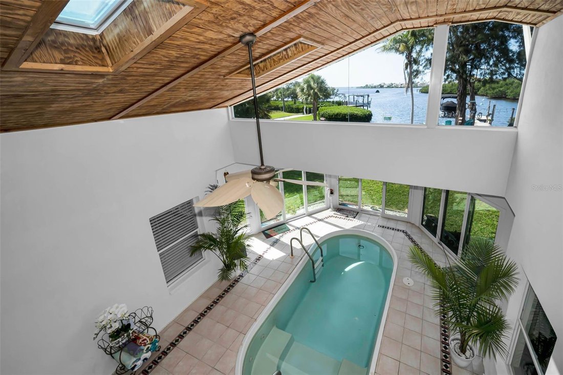 House in Tarpon Springs, Florida, United States 4 - 17722606