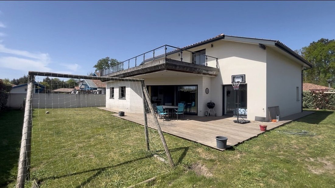 Villa in Tosse, Nouvelle-Aquitaine, France 1 - 17723277