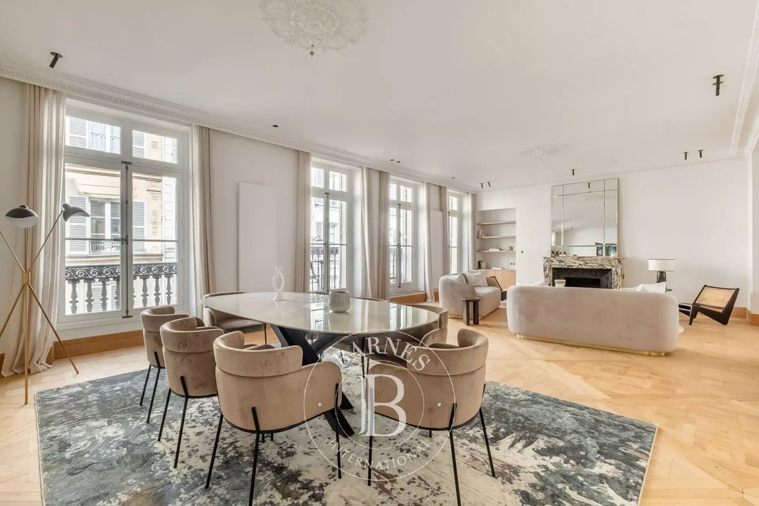 Apartment in Invalides, Paris 7e Arrondissement, Paris 3 - 17720969