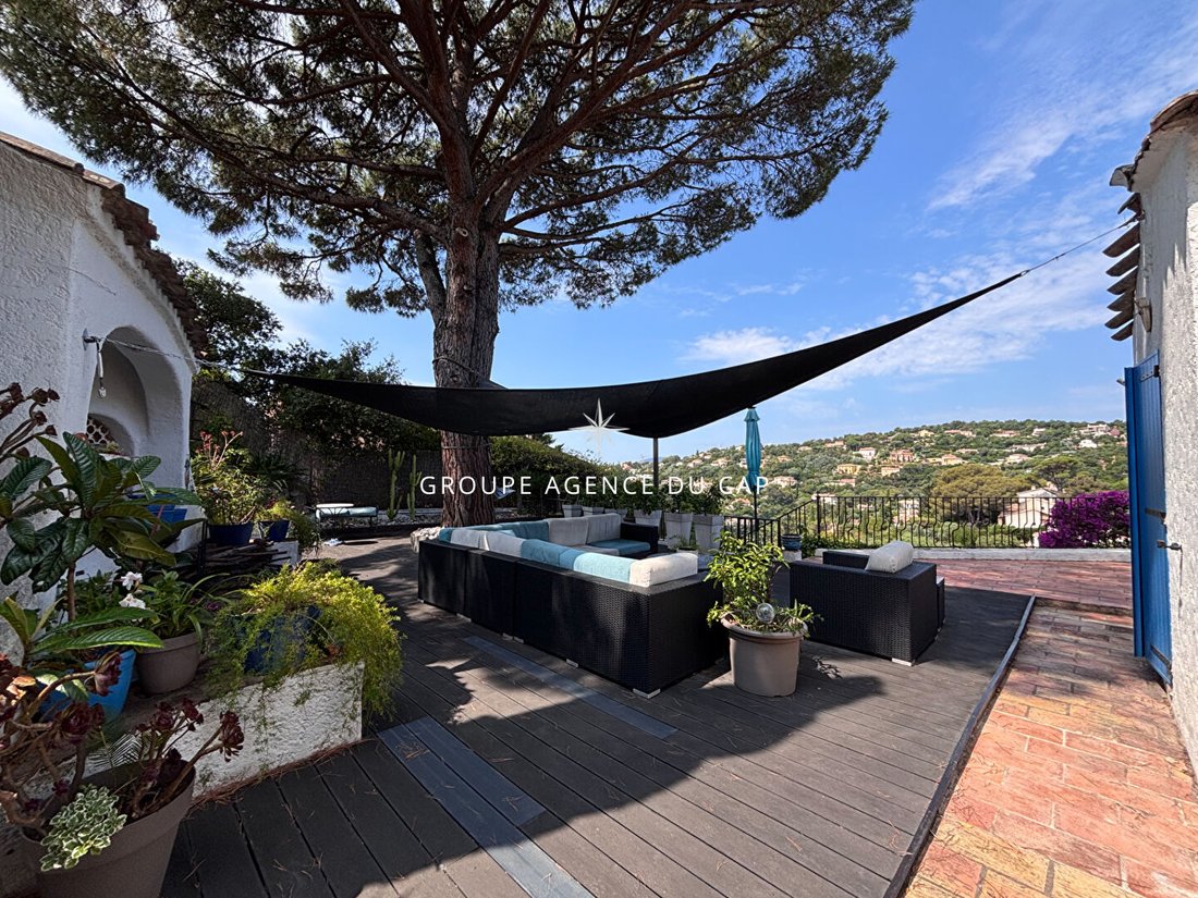 Villa in Valescure-Vaulongue-Clair Bois-Vallon Suveret, Saint-Raphaël, France 4 - 14057101