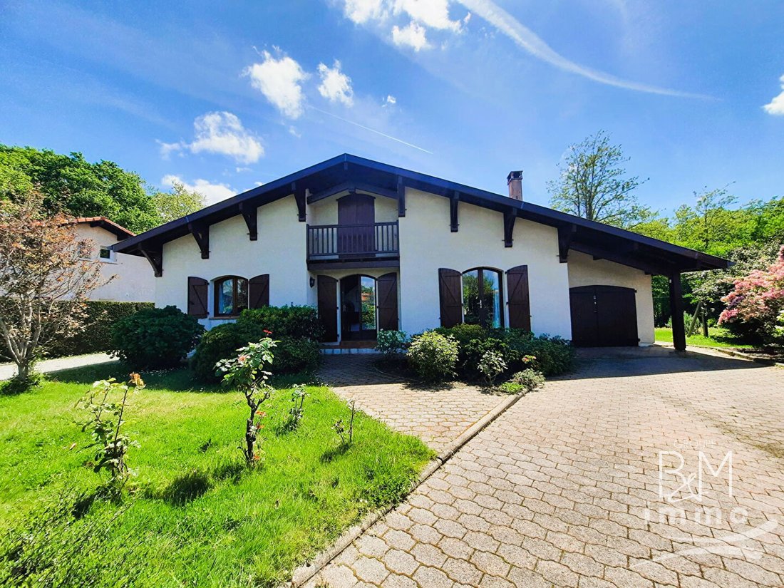 Villa in Est, Saint-Vincent-de-Tyrosse, France 1 - 17693994