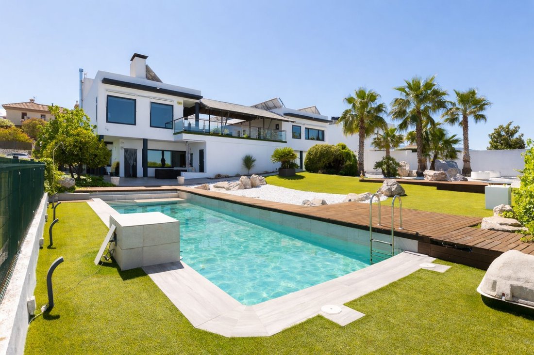 Villa in La Zubia, Andalusia, Spain 1 - 17696376