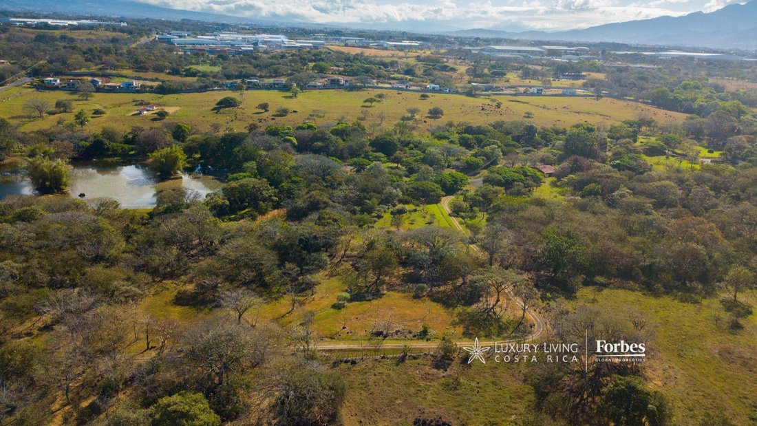 Casa a La Garita, Provincia di Alajuela, Costa Rica 5 - 13661289